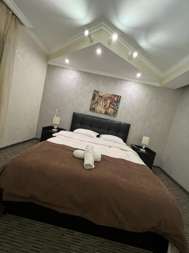 Elno Hotel 第比利斯 外观 照片