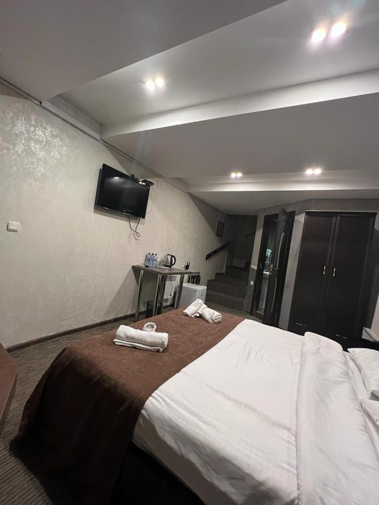 Elno Hotel 第比利斯 外观 照片